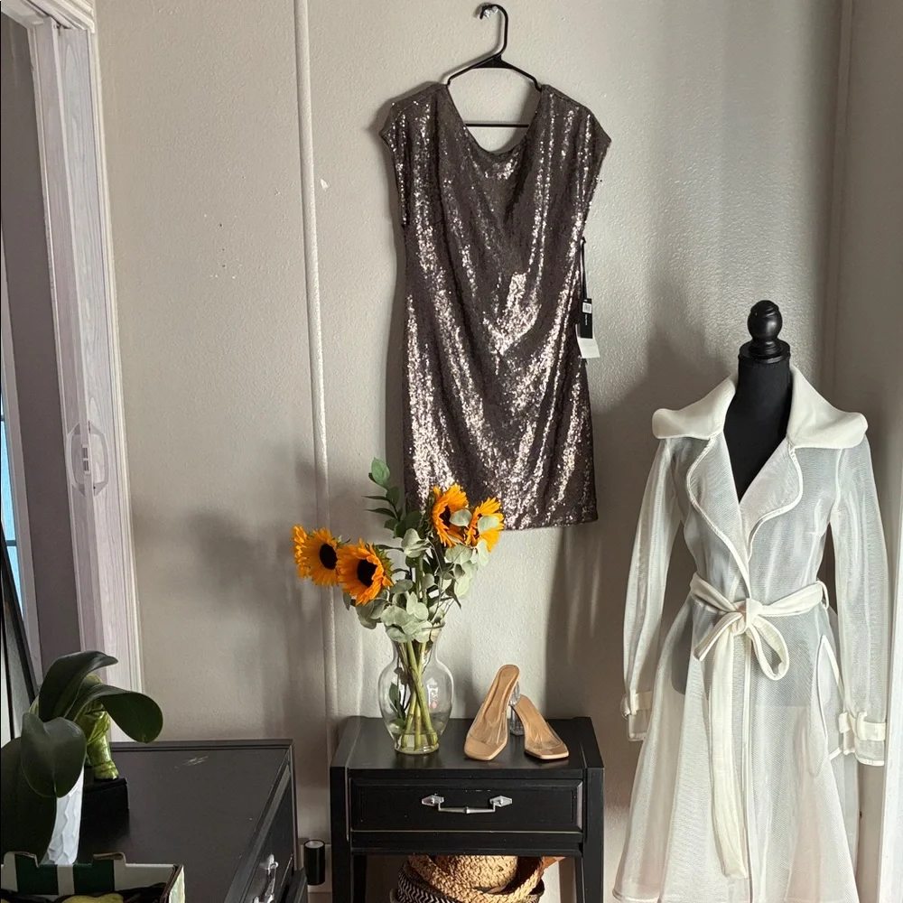 white christmas dresses VERA WANG NWT Gold Sequin Cocktail Dress Size M – alineconsignment main image 1